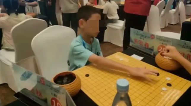 少年向这个世界说几句“遗言”麻将胡了网址代轻生的9岁围棋(图4)